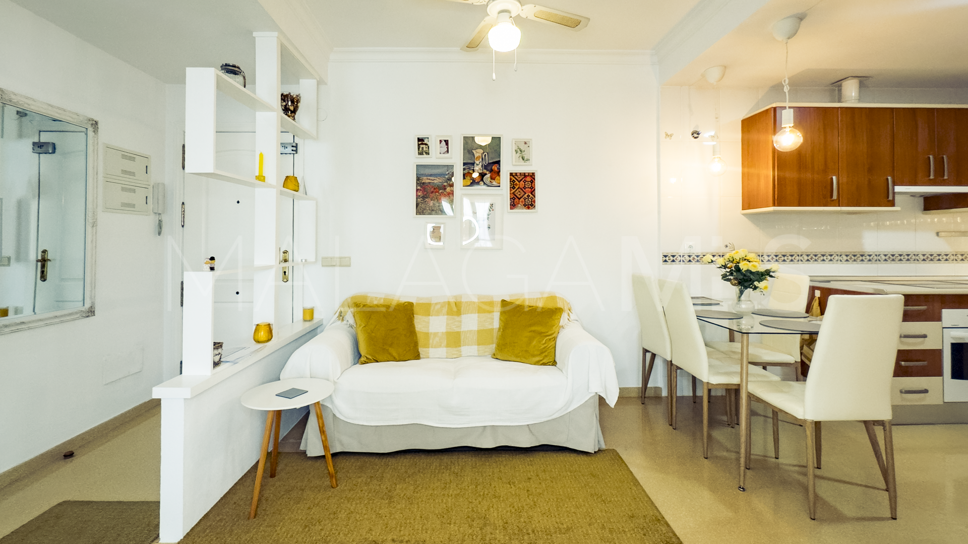 For sale Sabinillas apartment with 3 bedrooms