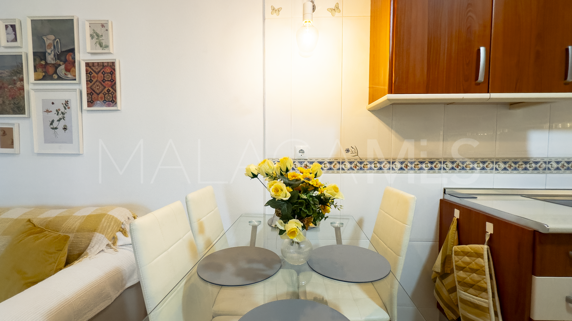 For sale Sabinillas apartment with 3 bedrooms