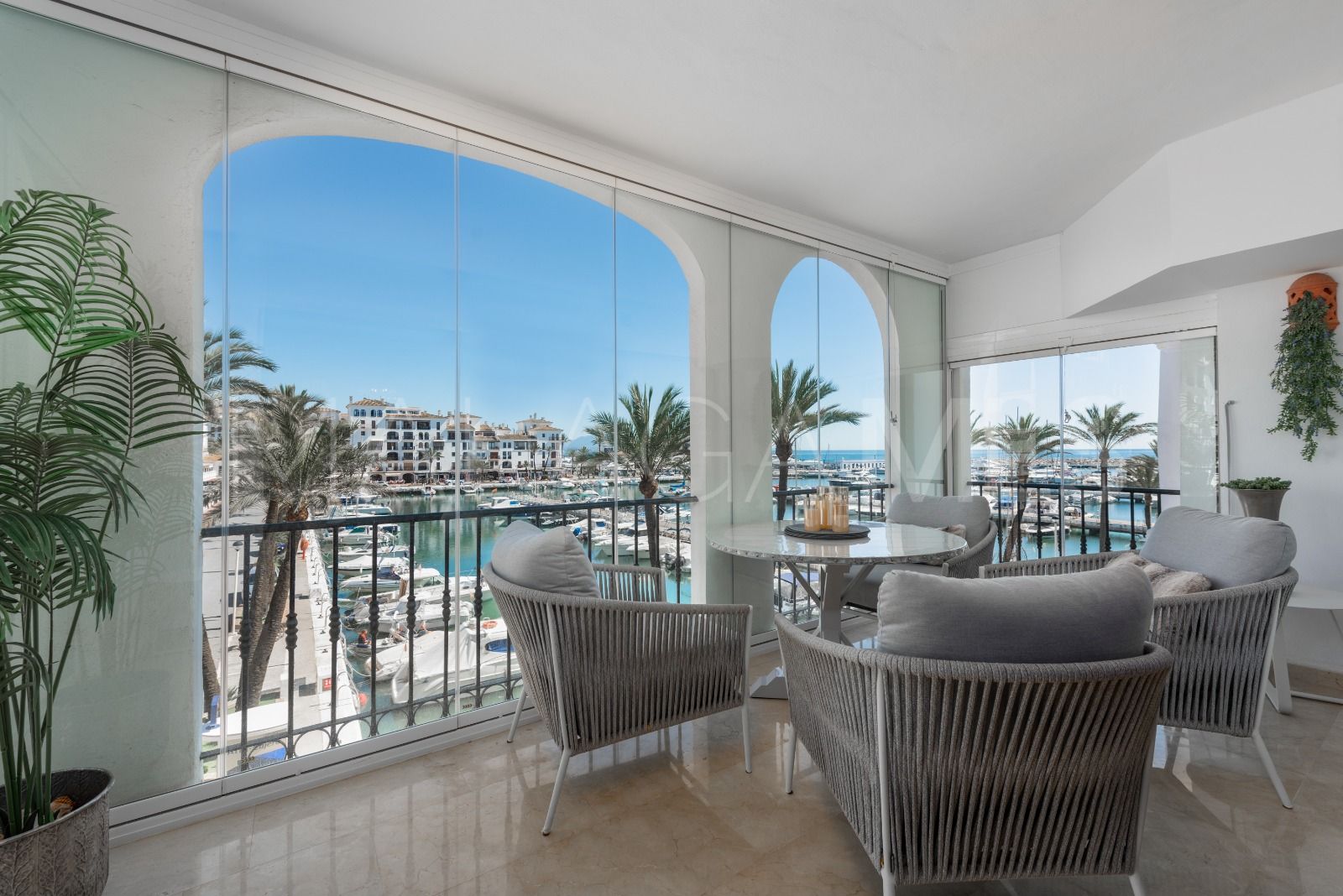 Lägenhet for sale in Marina Real