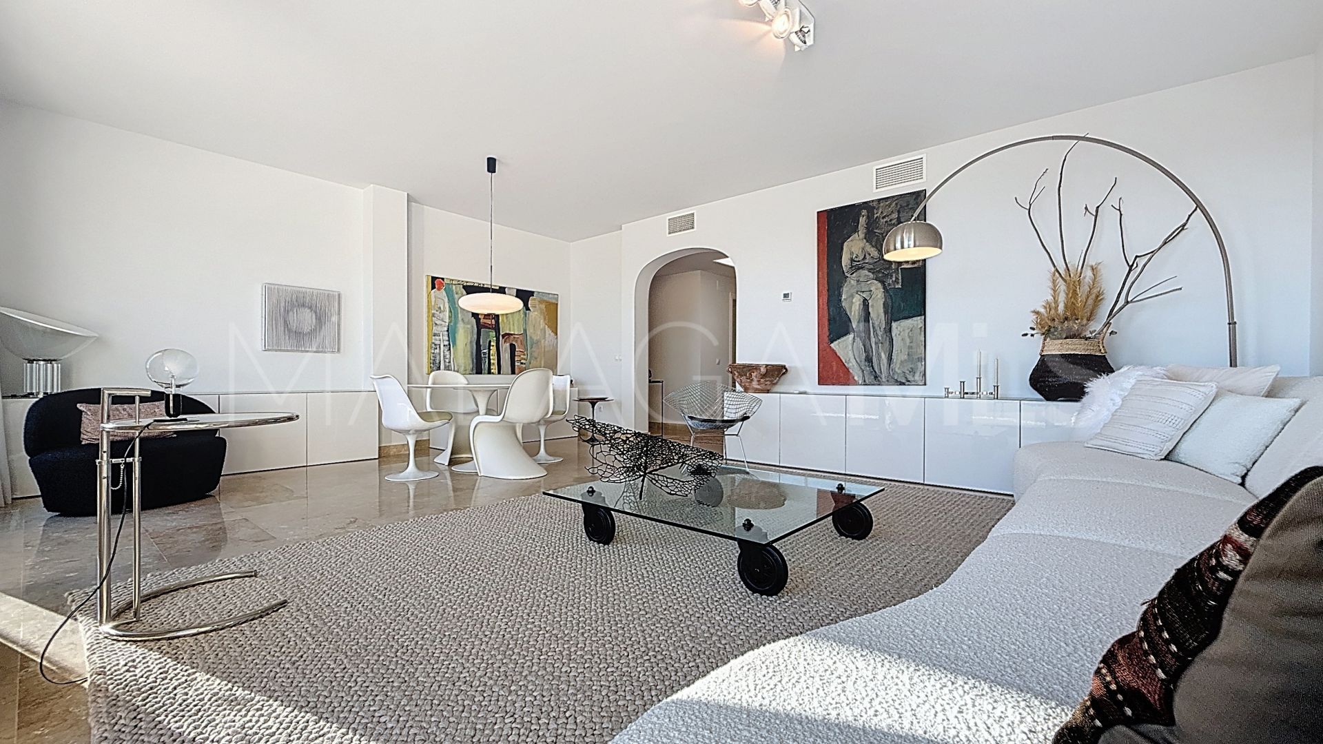 For sale penthouse in Duquesa Village with 3 bedrooms