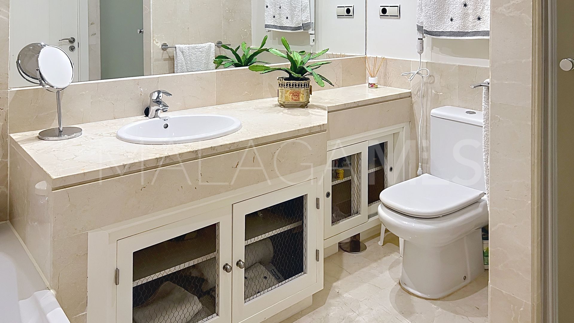 Lägenhet for sale in Bahia de las Rocas