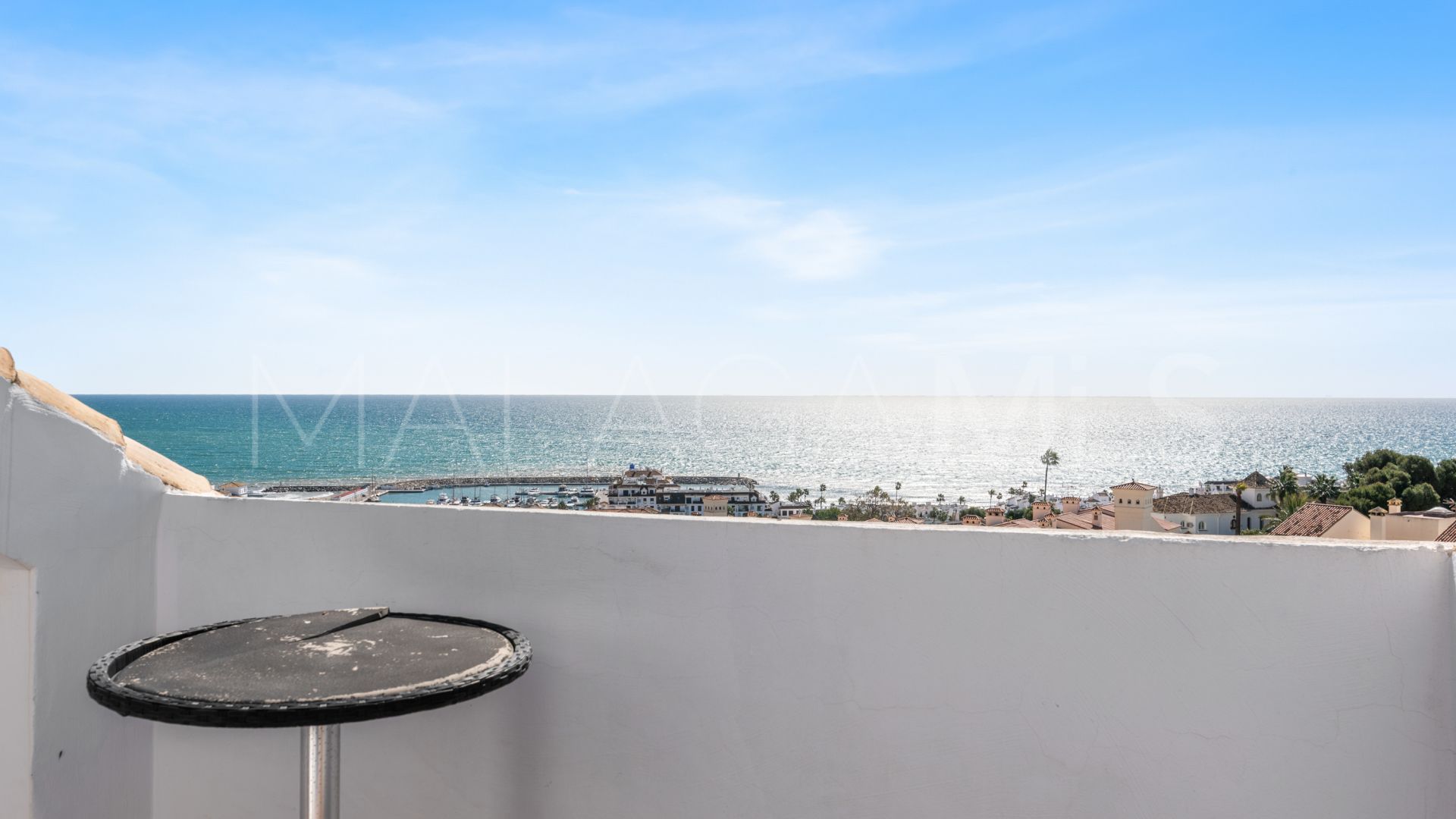 Duplex penthouse for sale in Duquesa Suites