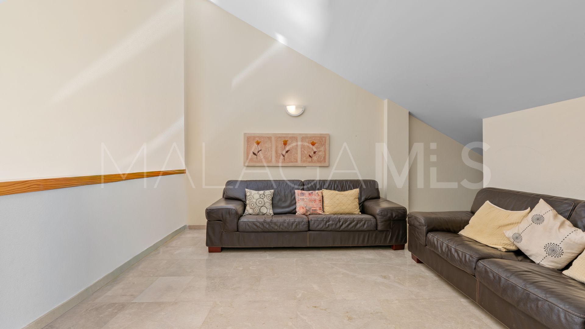 Duplex penthouse for sale in Duquesa Suites