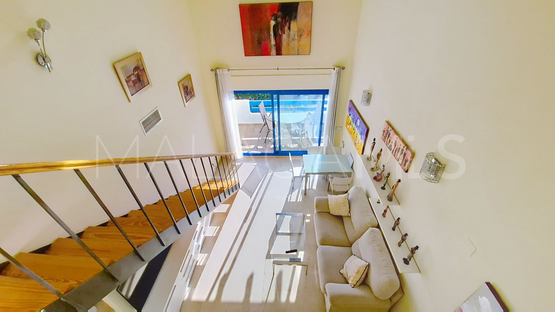 Tvåvånings takvåning for sale in Duquesa Suites