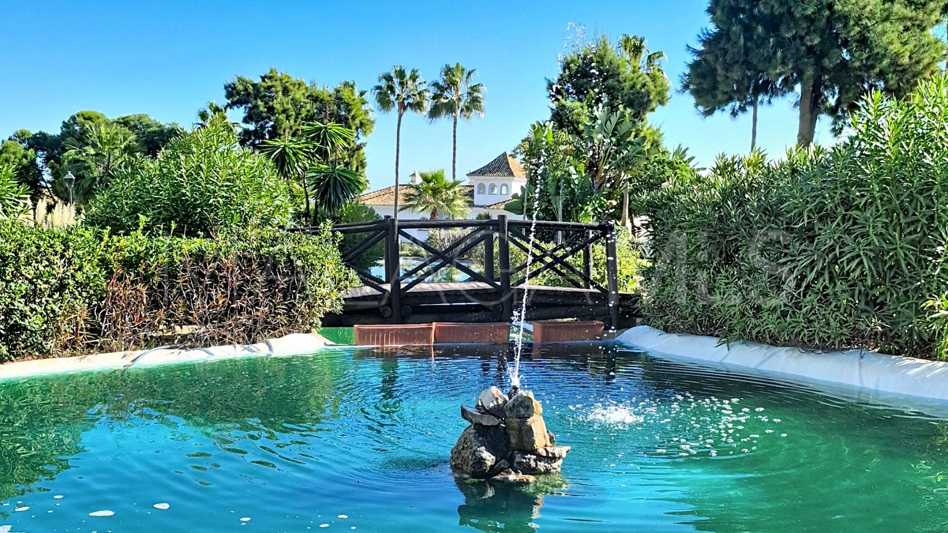 Duplex penthouse for sale in Duquesa Suites