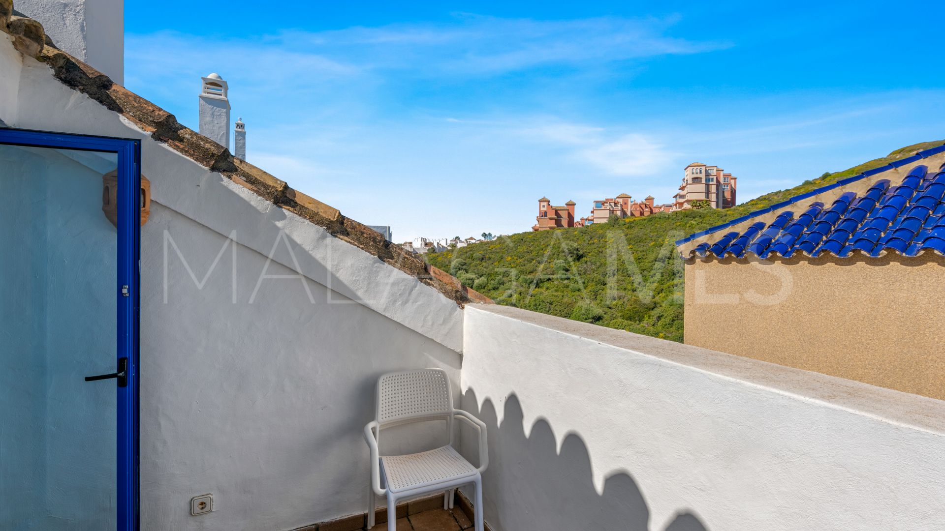 Duplex penthouse for sale in Duquesa Suites