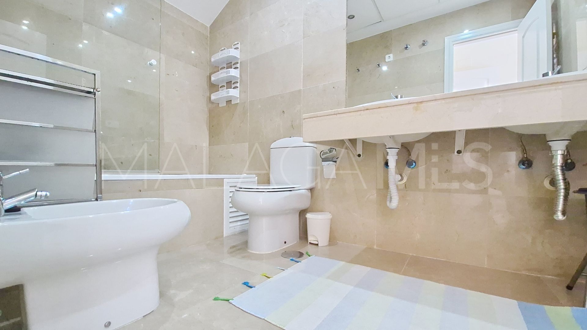 Tvåvånings takvåning for sale in Duquesa Suites