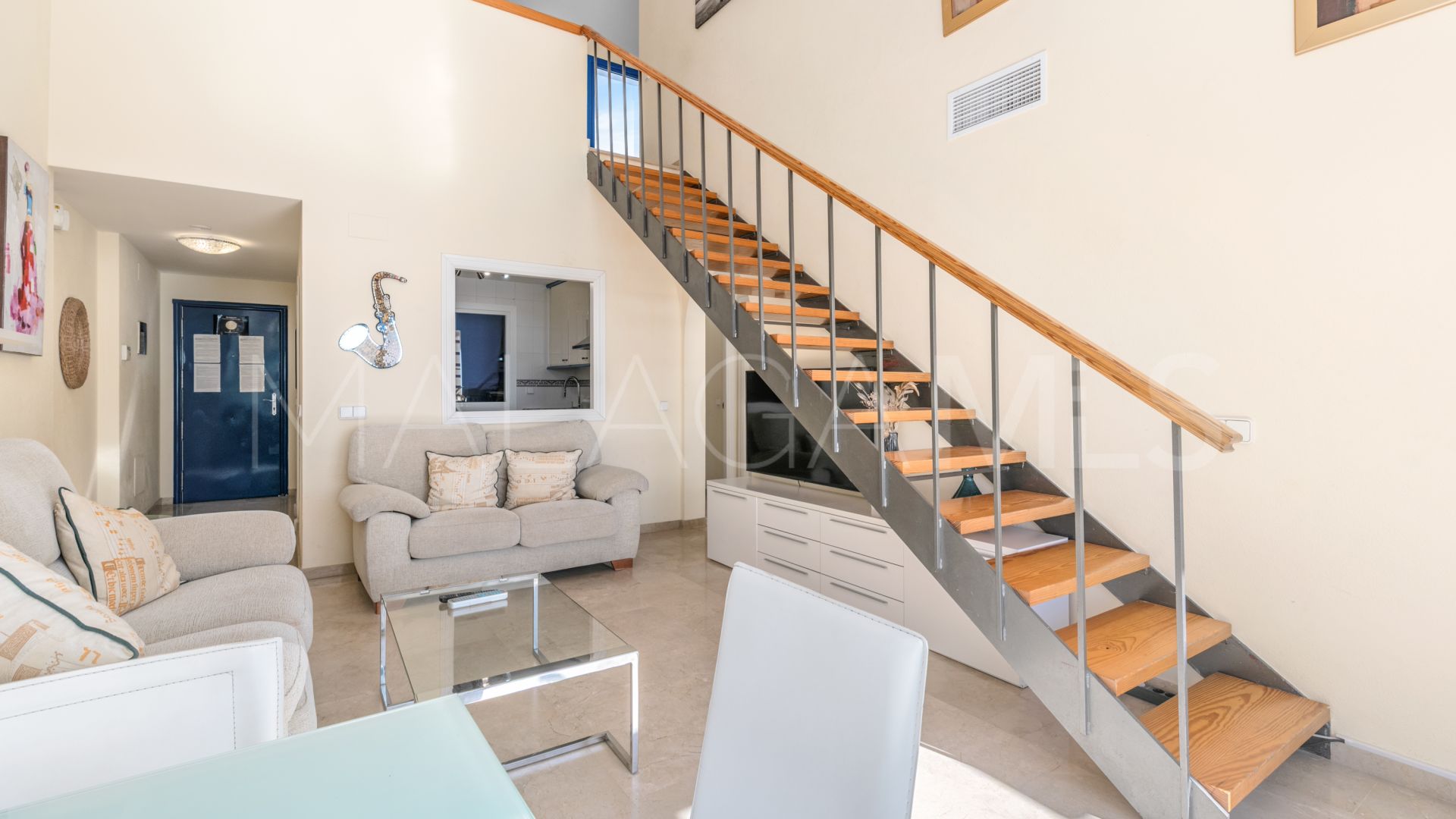 Duplex penthouse for sale in Duquesa Suites