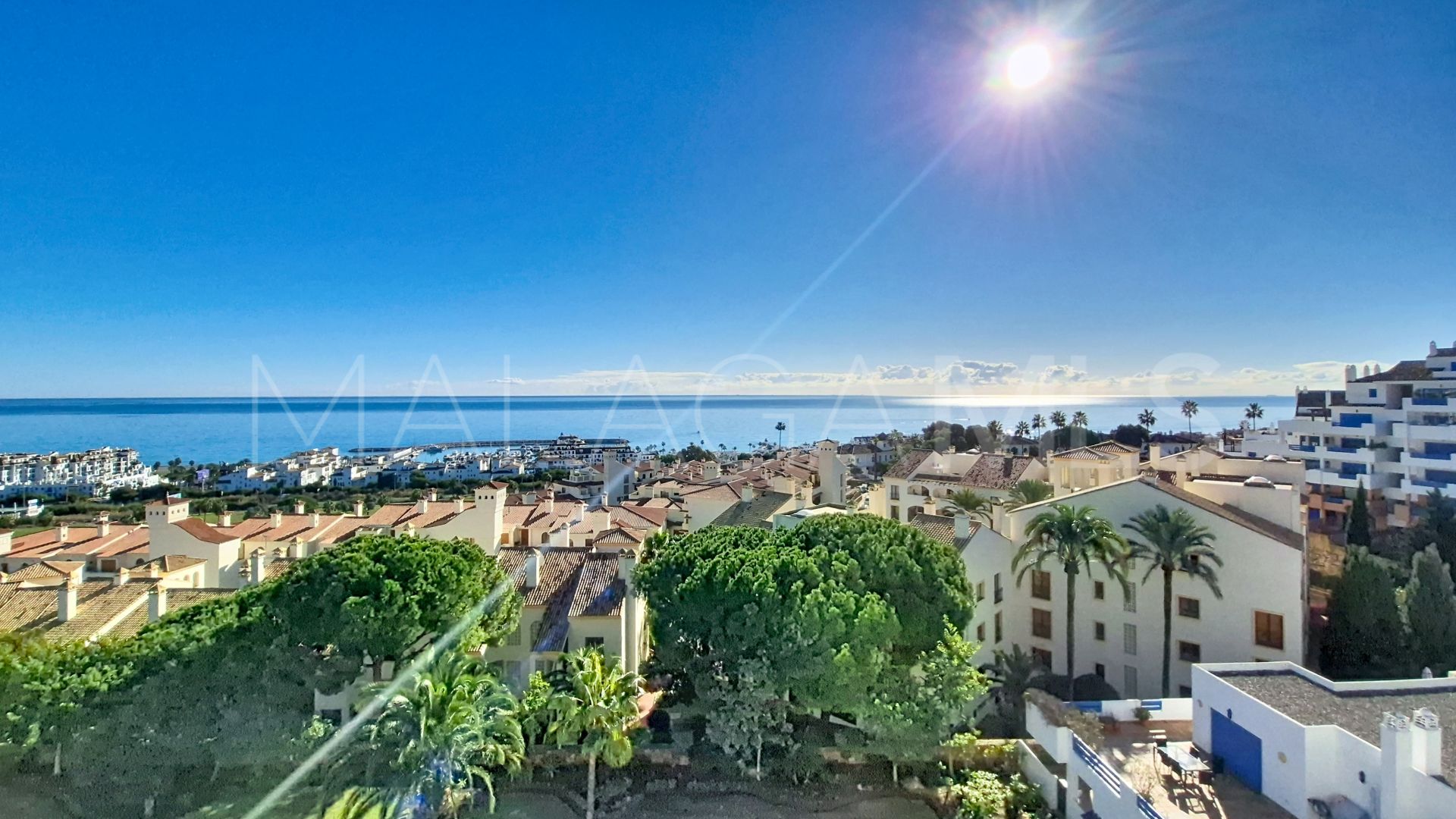 Tvåvånings takvåning for sale in Duquesa Suites