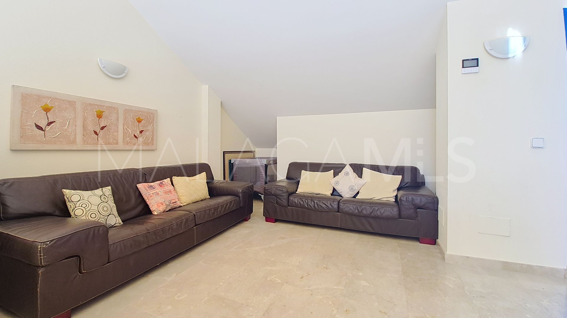 Tvåvånings takvåning for sale in Duquesa Suites