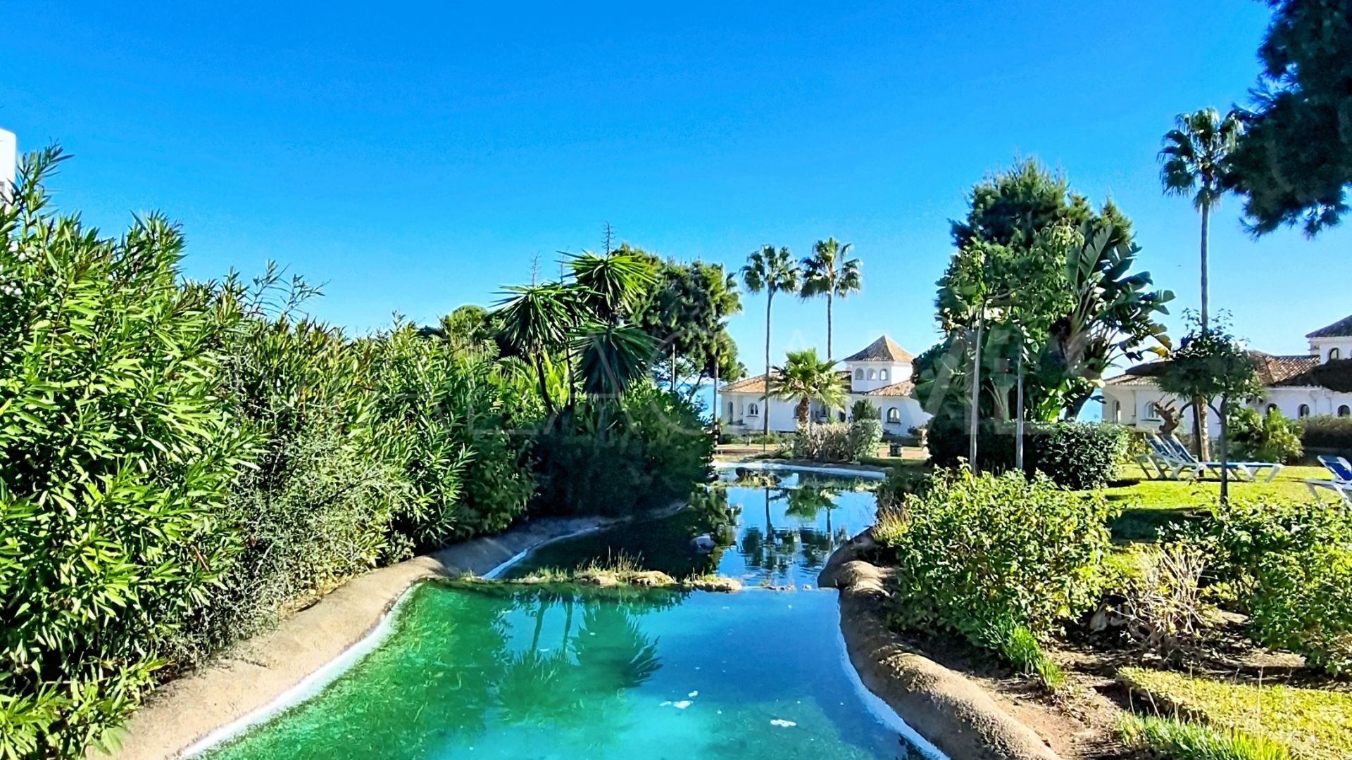 Tvåvånings takvåning for sale in Duquesa Suites