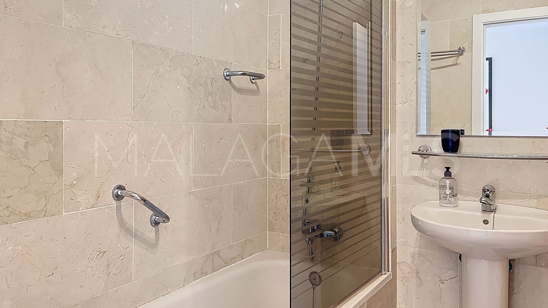 Takvåning for sale in Bahia de las Rocas