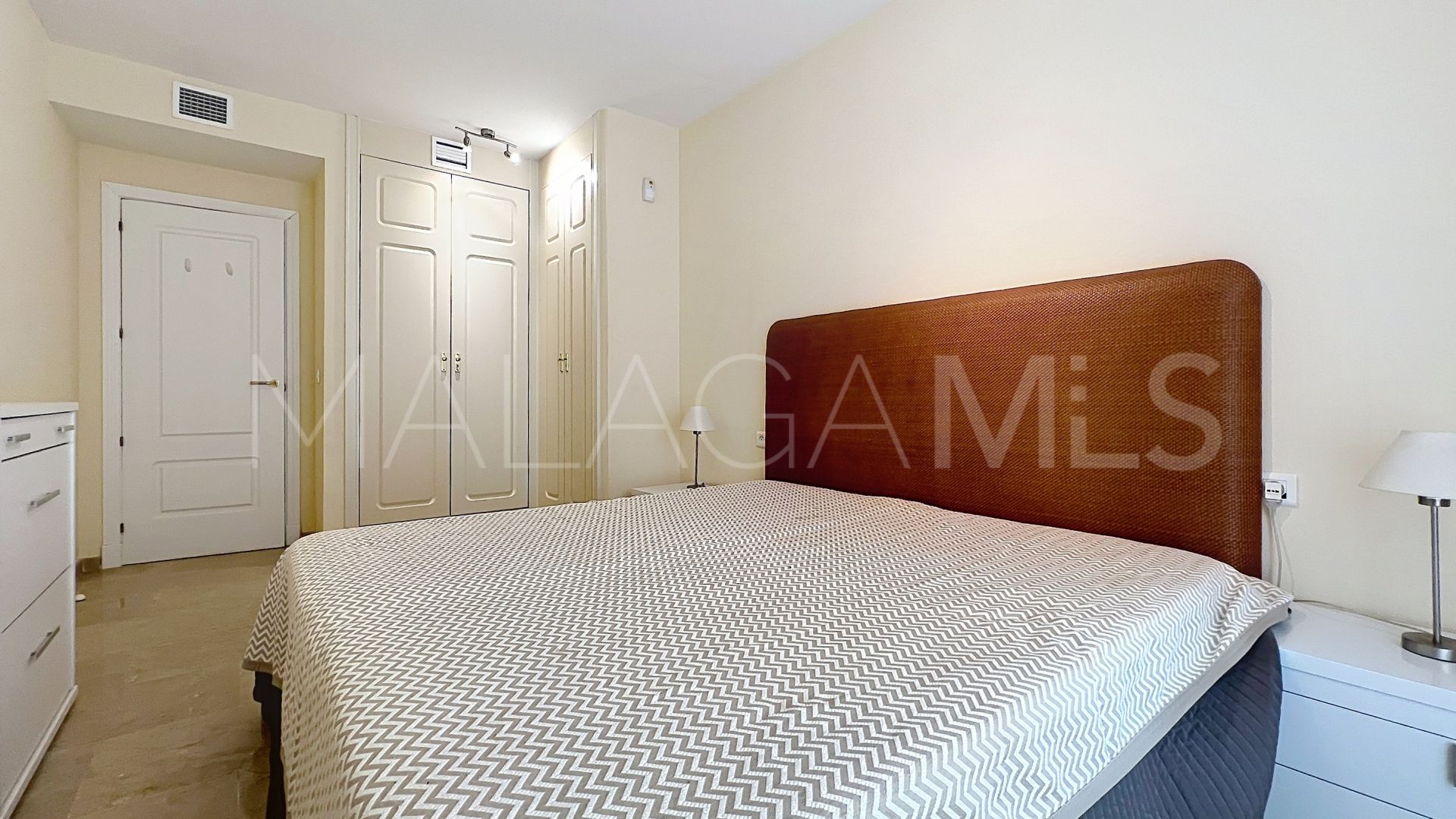 1 bedroom Marina Real apartment for sale