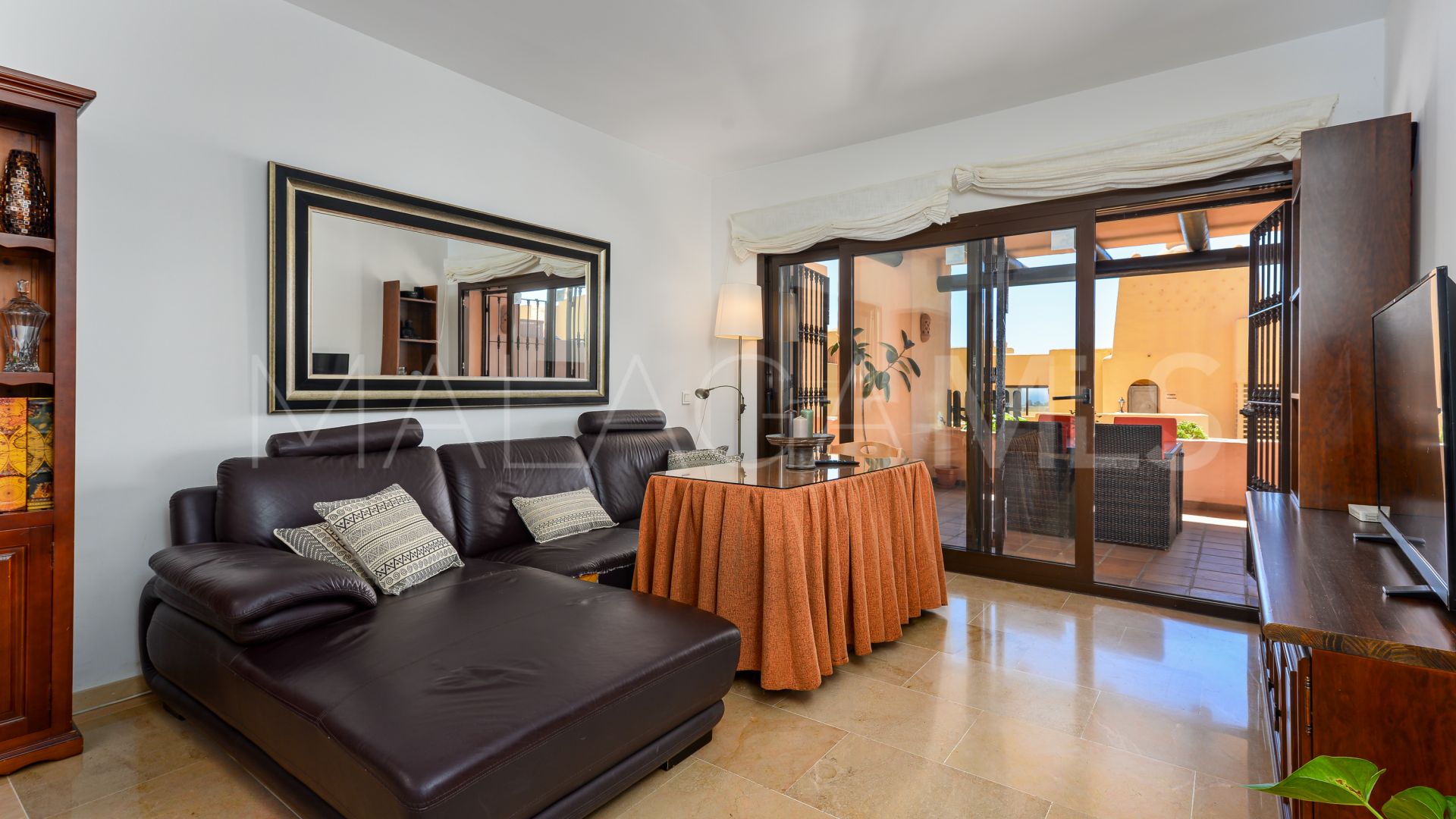 For sale La Duquesa Golf ground floor apartment with 2 bedrooms