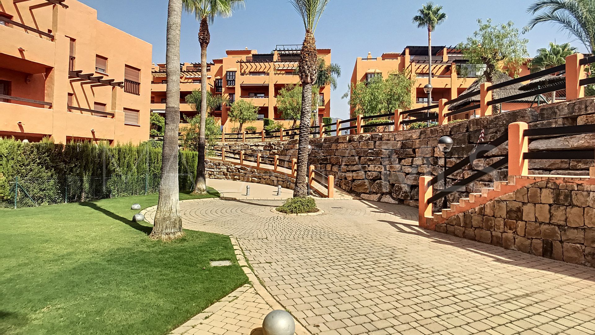 For sale ground floor apartment in Gazules del Sol