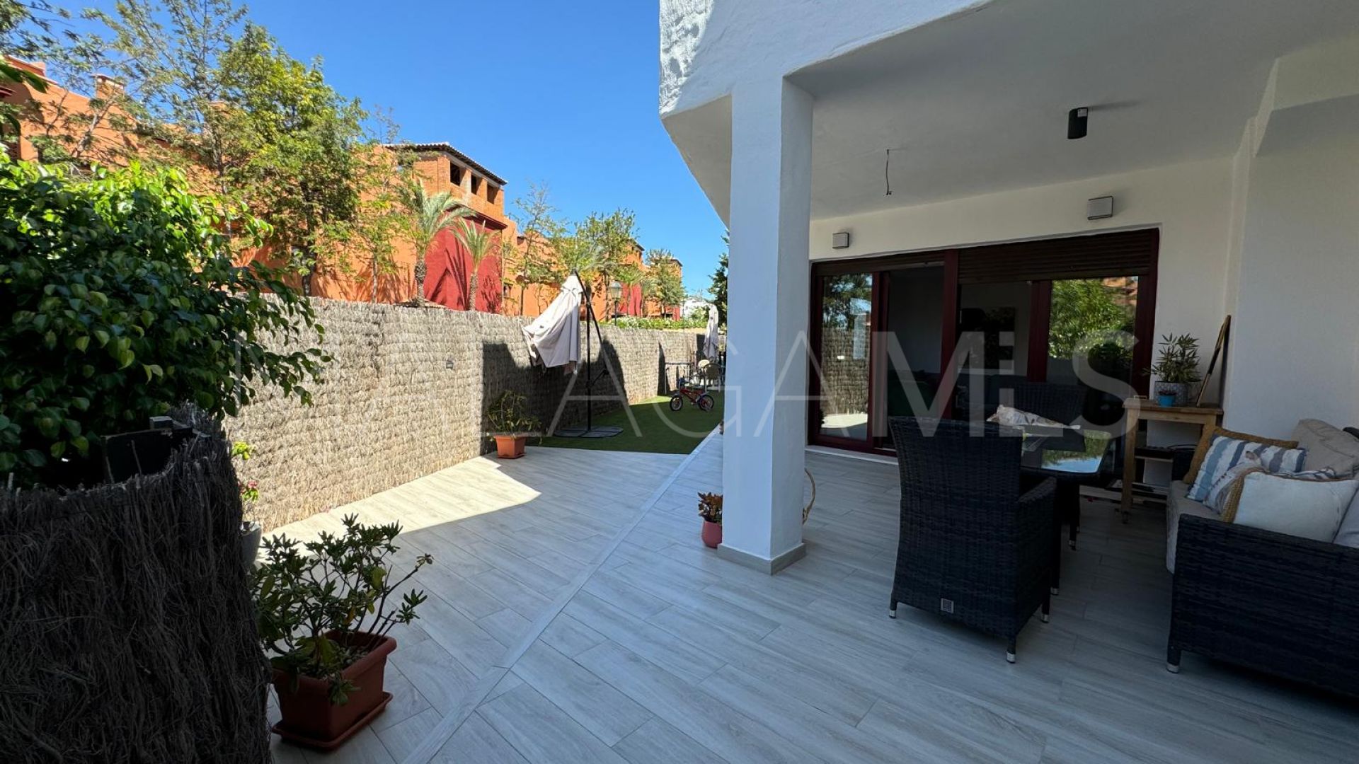 Erdgeschosswohnung for sale in Casares Golf