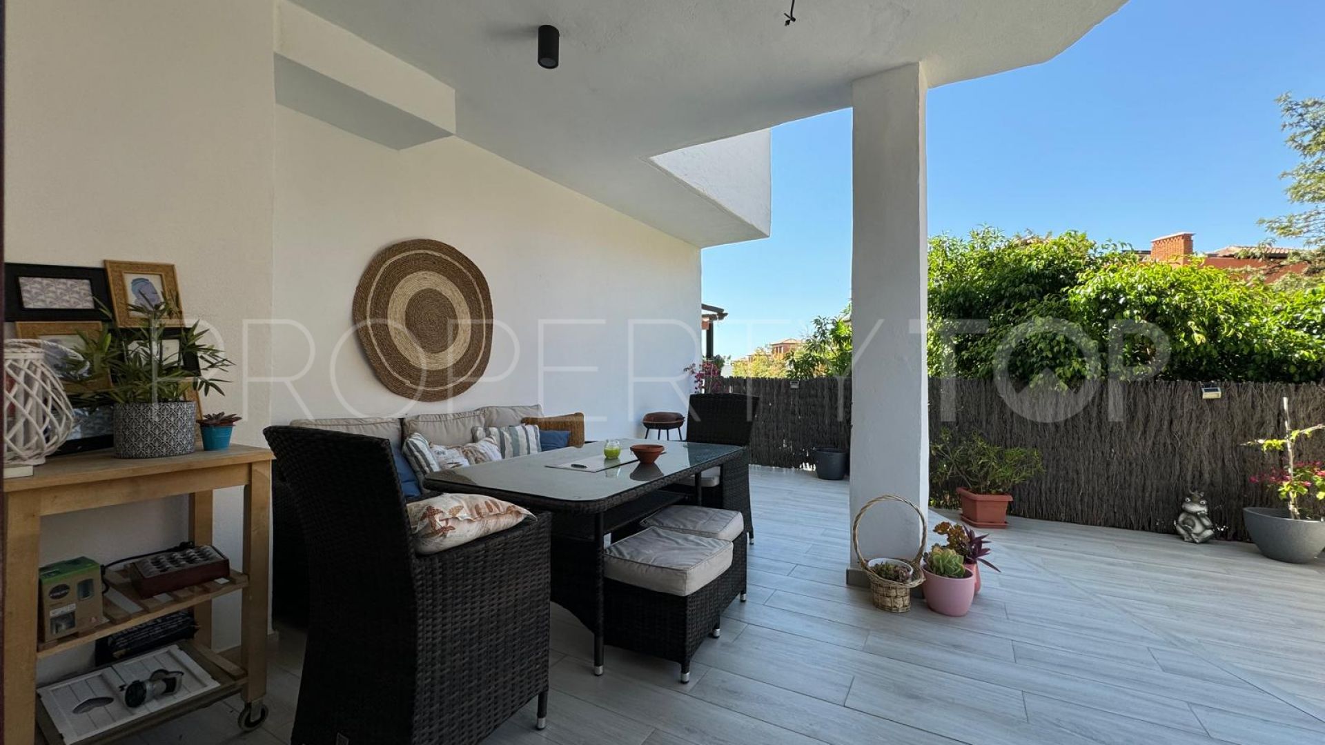 Apartamento planta baja en venta en Casares Golf de 3 dormitorios