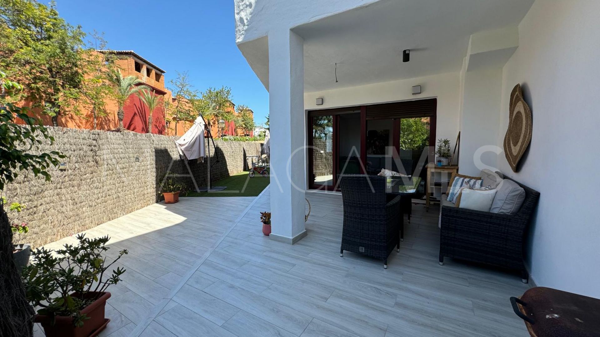 Erdgeschosswohnung for sale in Casares Golf