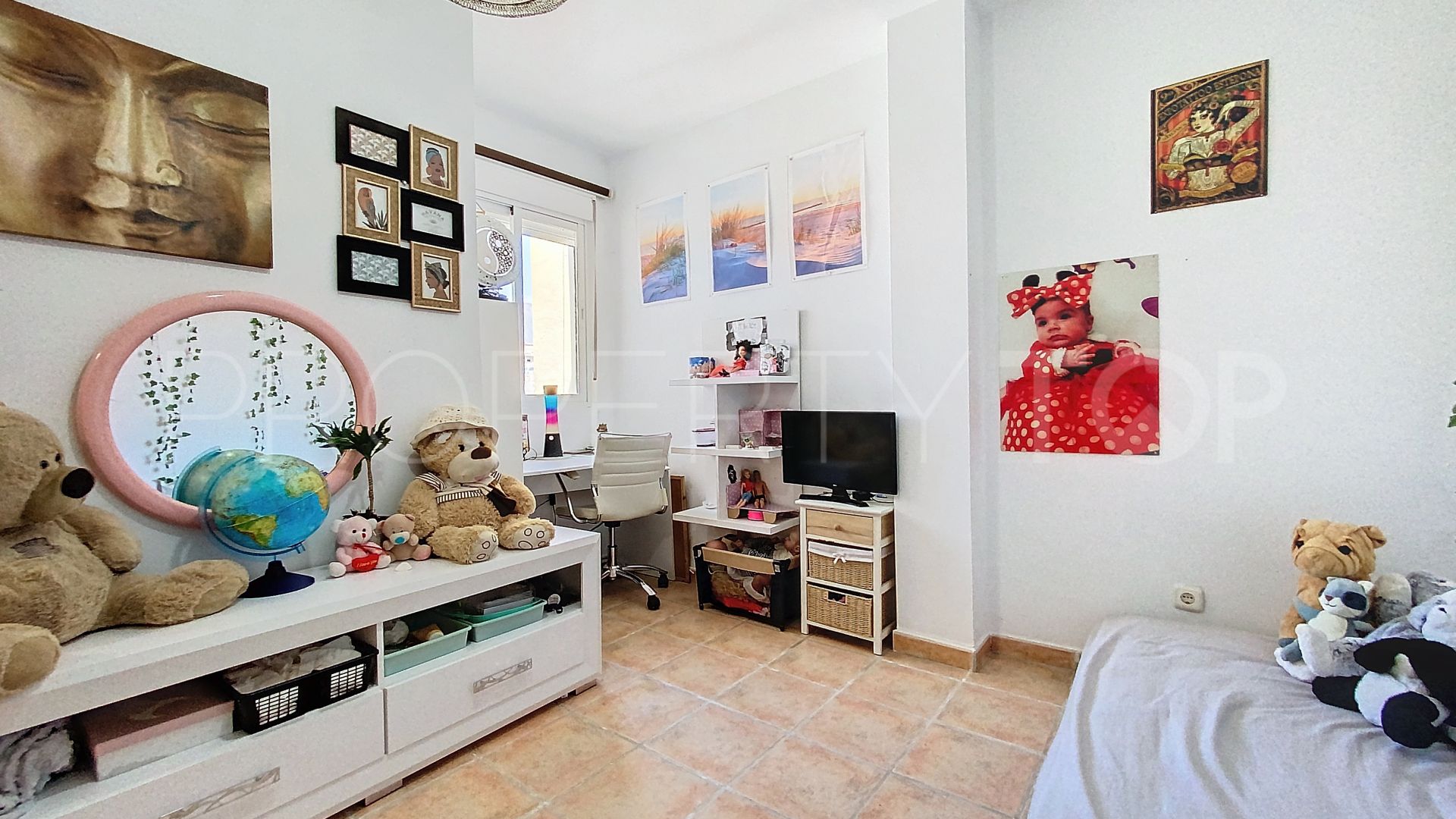 Apartamento en venta de 3 dormitorios en Estepona Centro