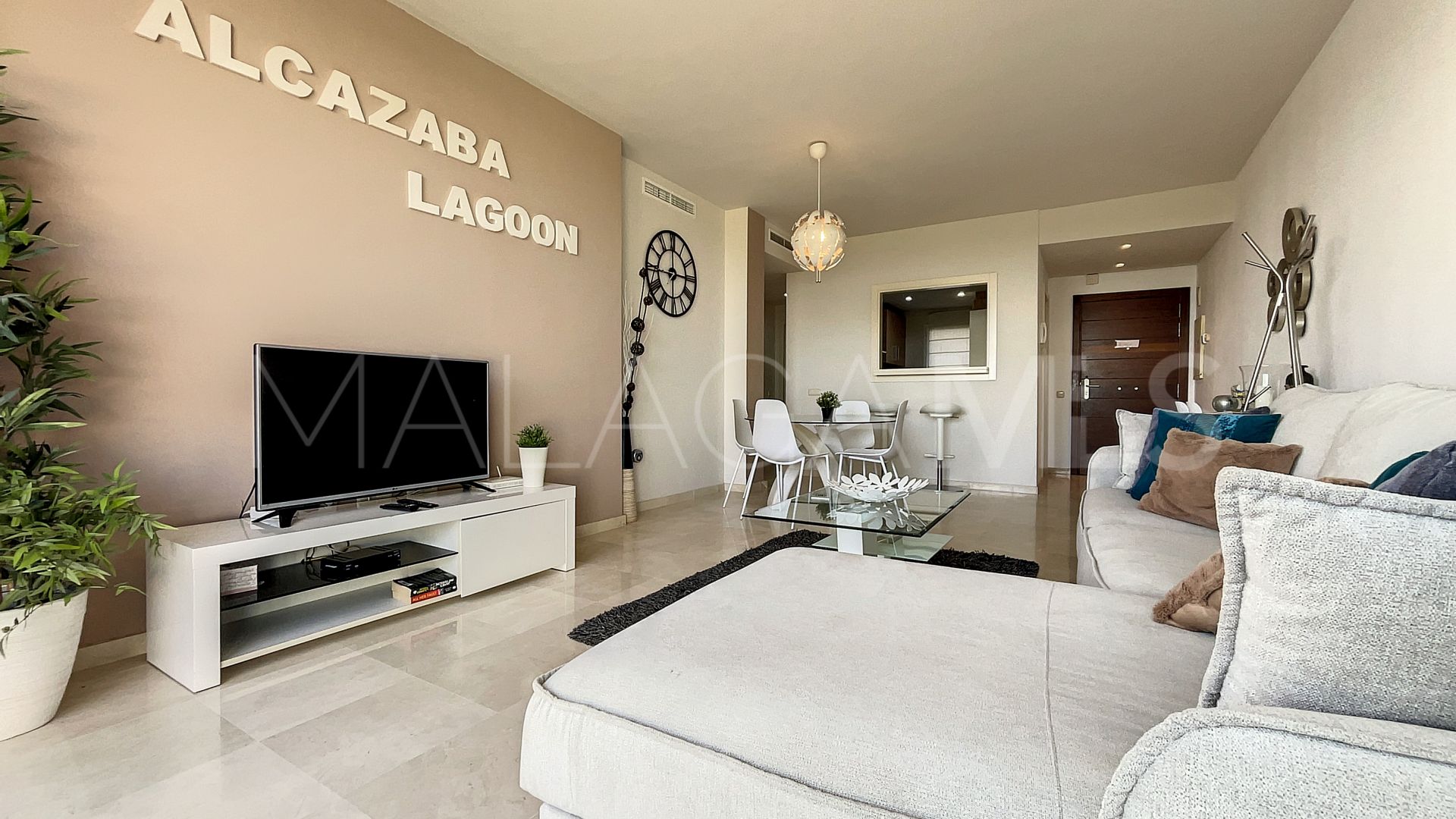 For sale apartment with 2 bedrooms in Alcazaba Lagoon