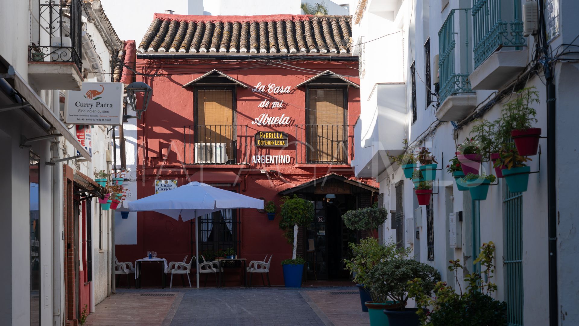 Lägenhet for sale in Estepona Puerto