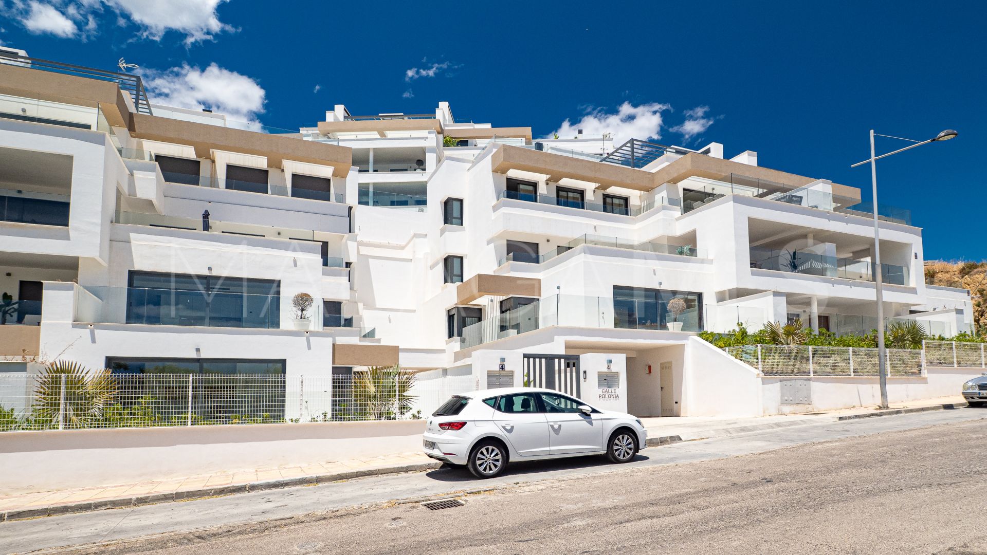 Duplex penthouse for sale in Estepona