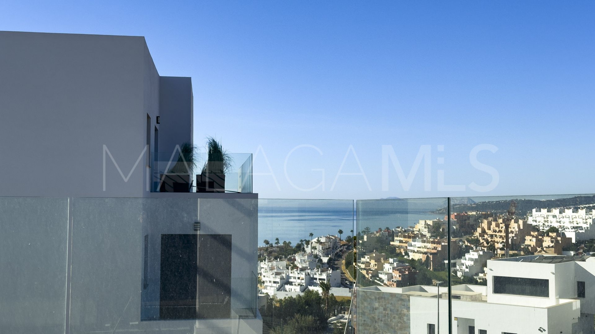 2 bedrooms apartment in Casares Playa for sale
