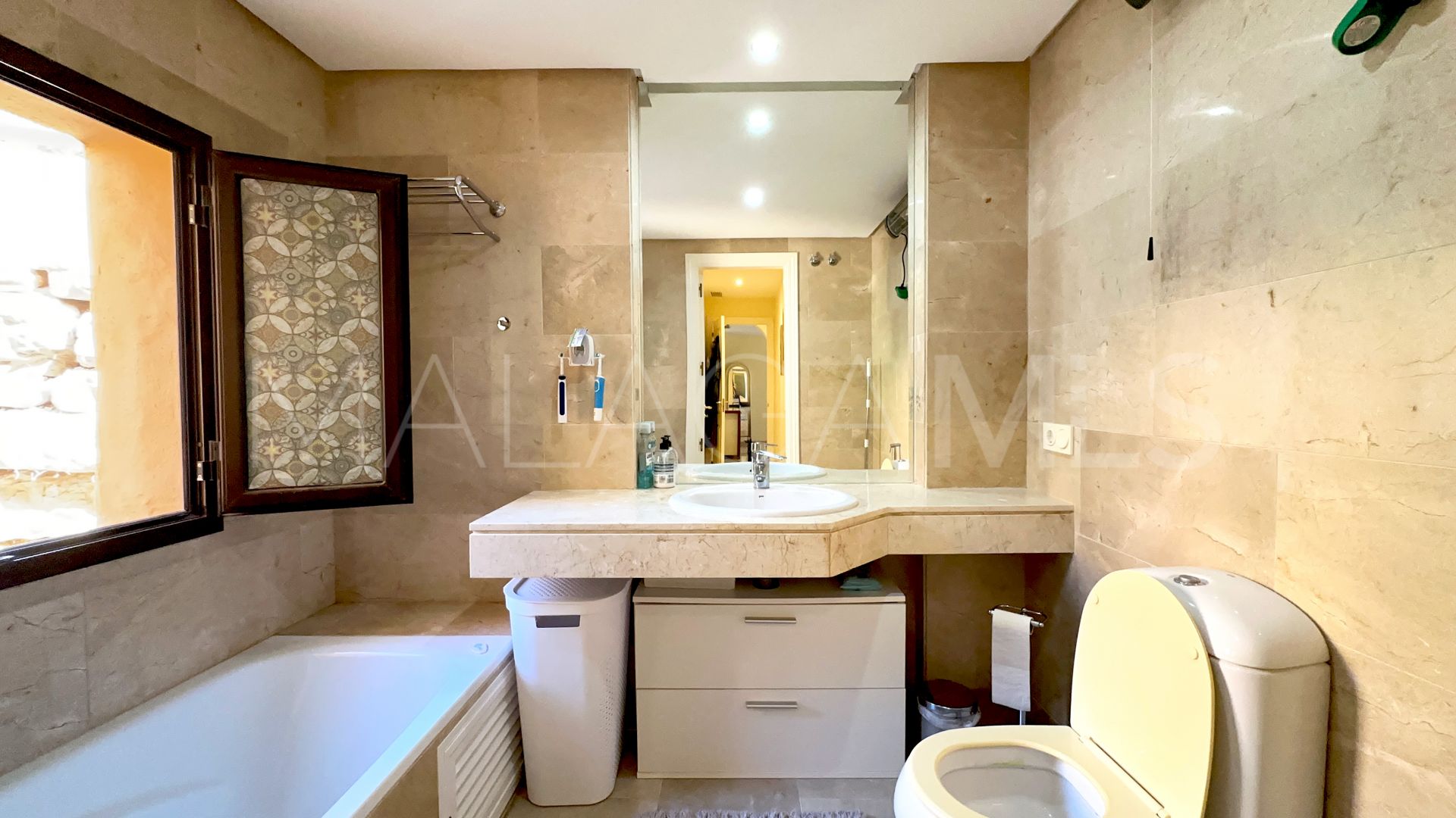 Apartamento planta baja for sale in Sabinillas