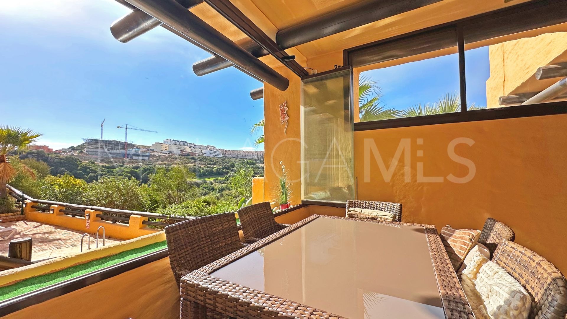 Apartamento planta baja for sale in Sabinillas