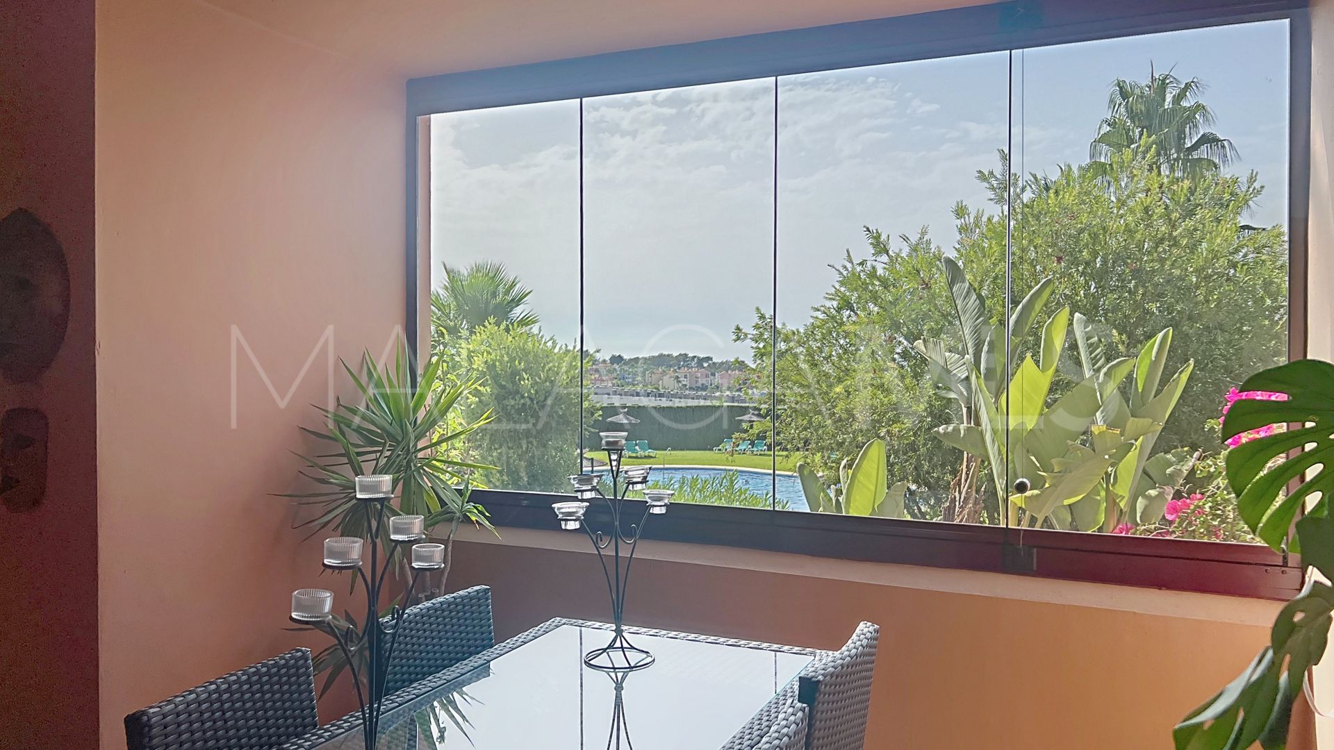 Erdgeschosswohnung for sale in Bahia de las Rocas