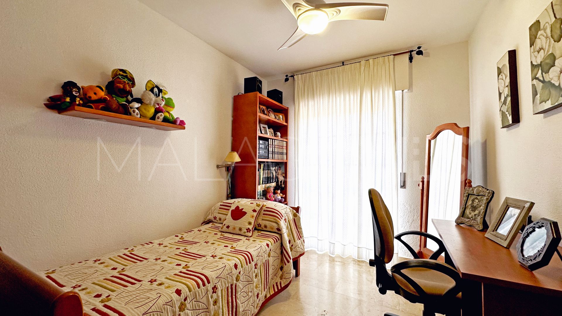 3 bedrooms town house in Estepona Centre for sale