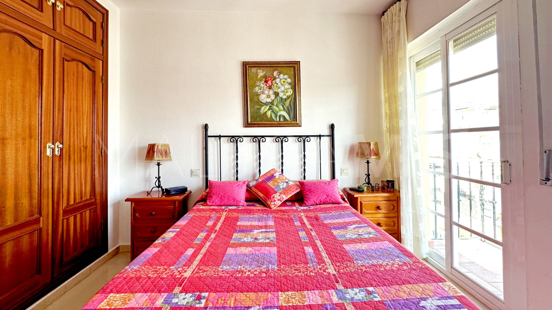 3 bedrooms town house in Estepona Centre for sale
