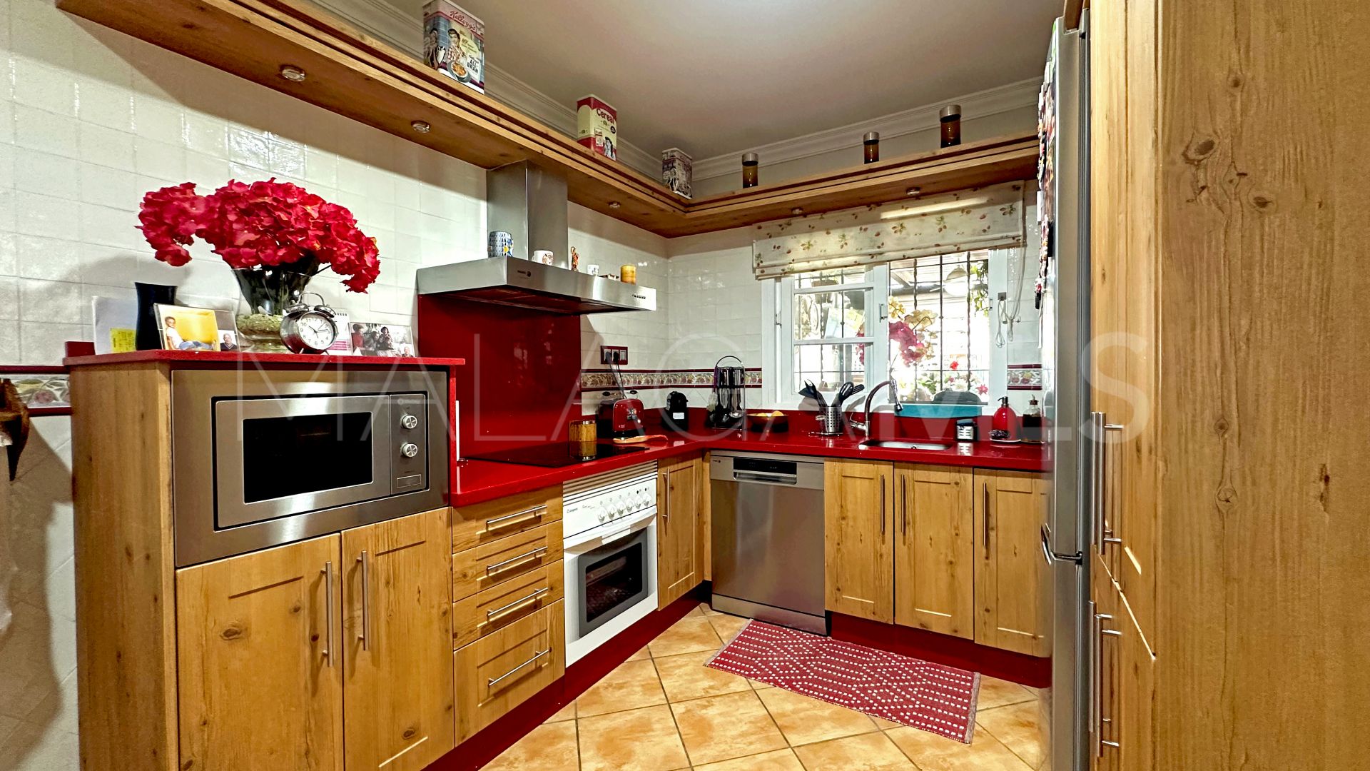 3 bedrooms town house in Estepona Centre for sale