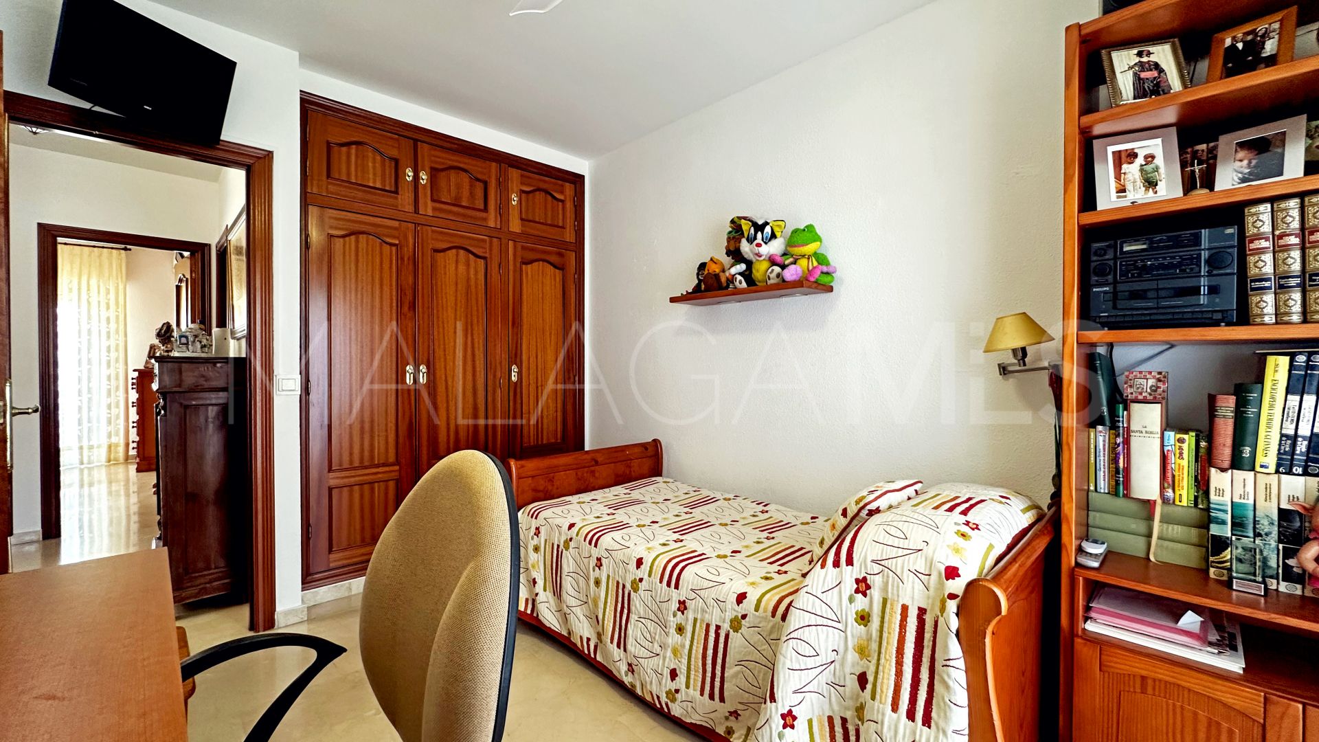 3 bedrooms town house in Estepona Centre for sale