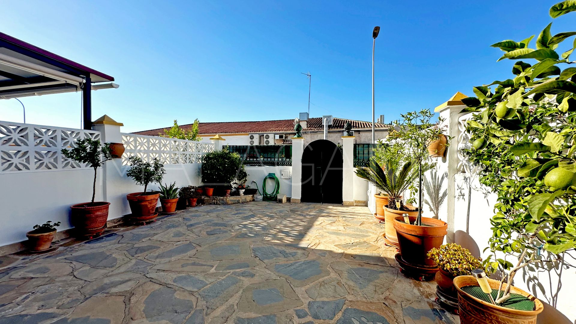 3 bedrooms town house in Estepona Centre for sale