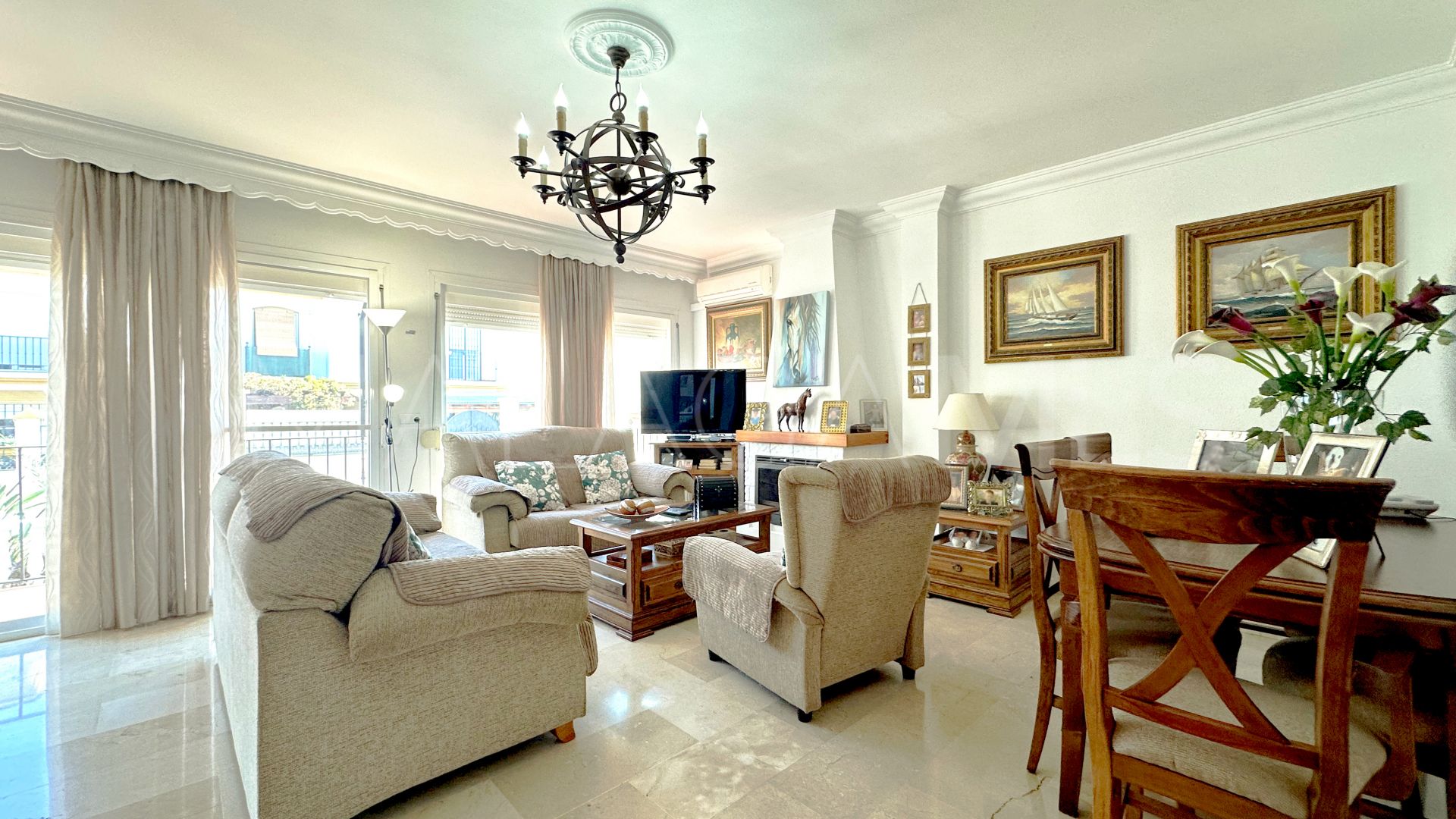 3 bedrooms town house in Estepona Centre for sale