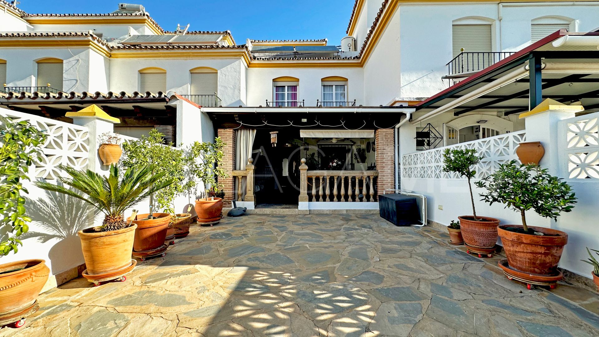 3 bedrooms town house in Estepona Centre for sale