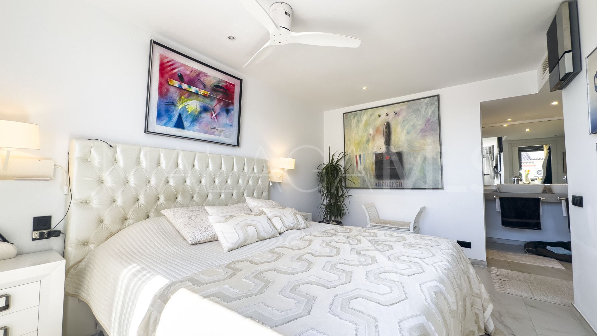 2 bedrooms Estepona Old Town penthouse for sale