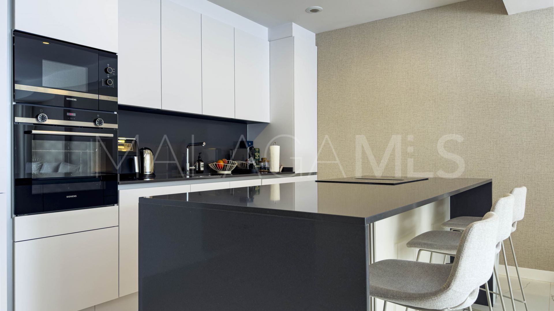 Camarate Golf, apartamento planta baja for sale