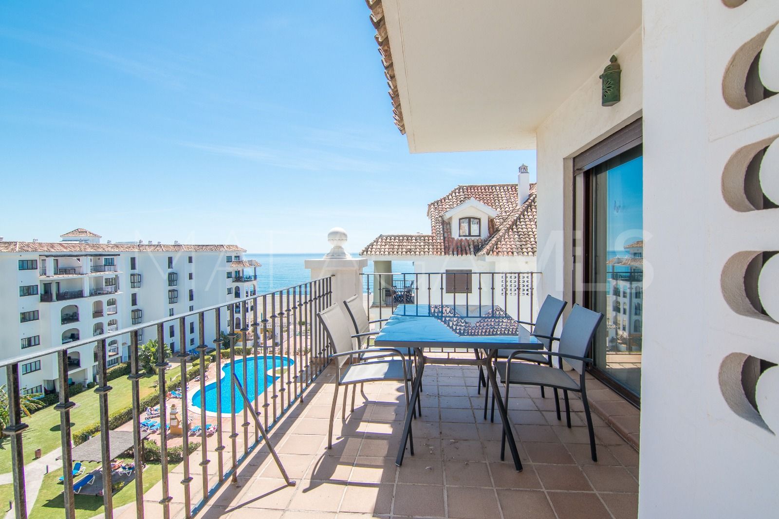 2 bedrooms Puerto La Duquesa apartment for sale