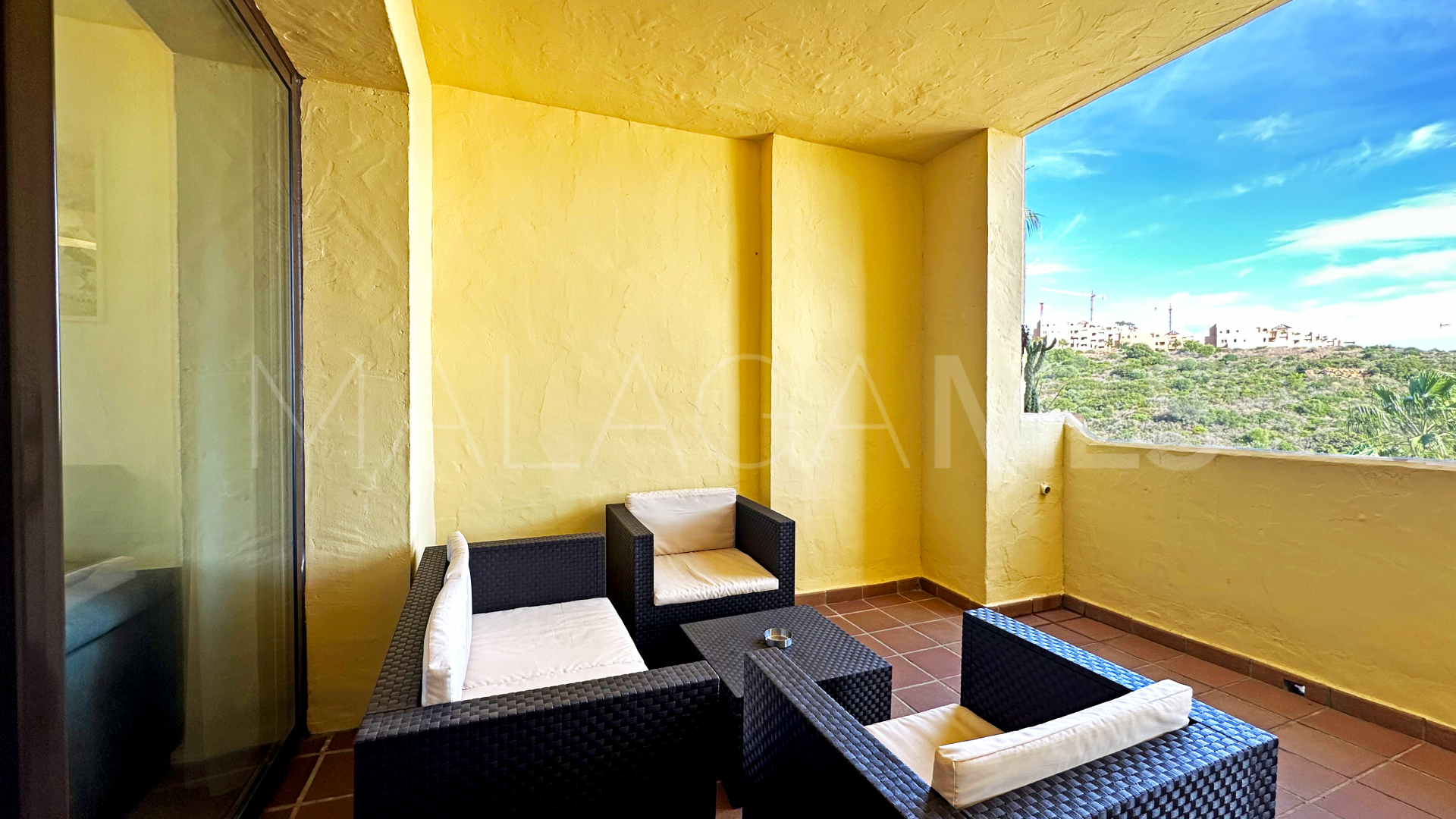 For sale apartment with 2 bedrooms in Duquesa Village