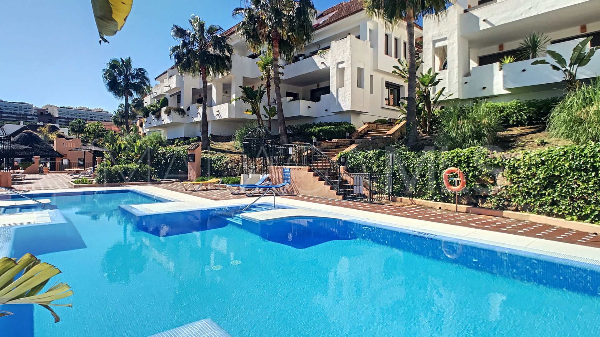 For sale apartment with 2 bedrooms in Duquesa Village