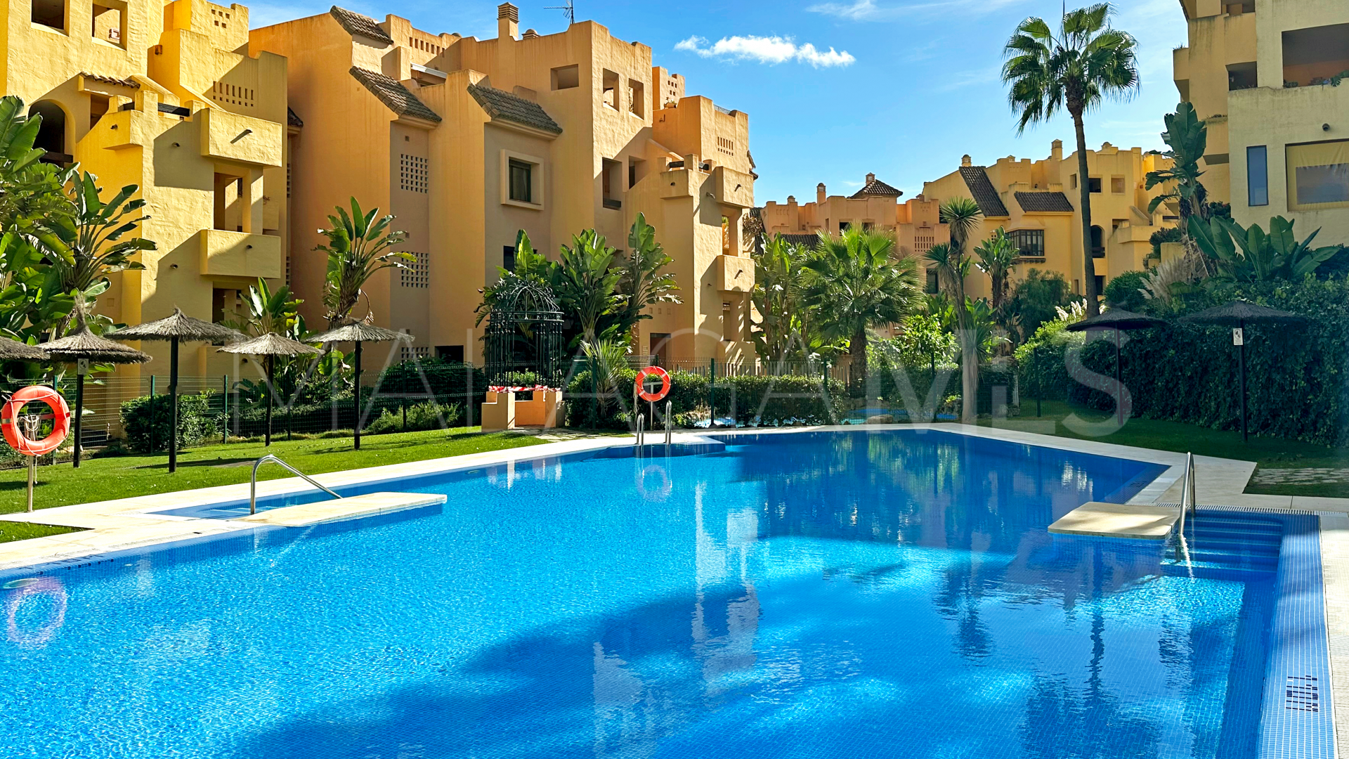For sale apartment with 2 bedrooms in Duquesa Village