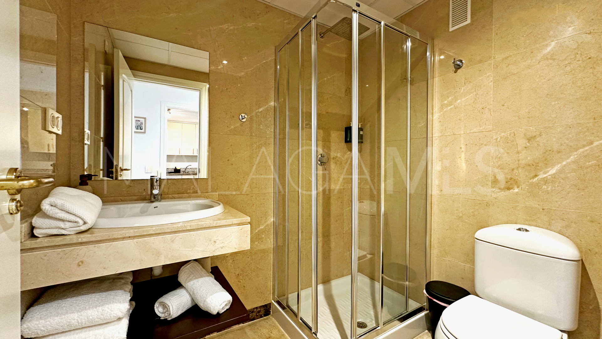 For sale apartment with 2 bedrooms in Duquesa Village