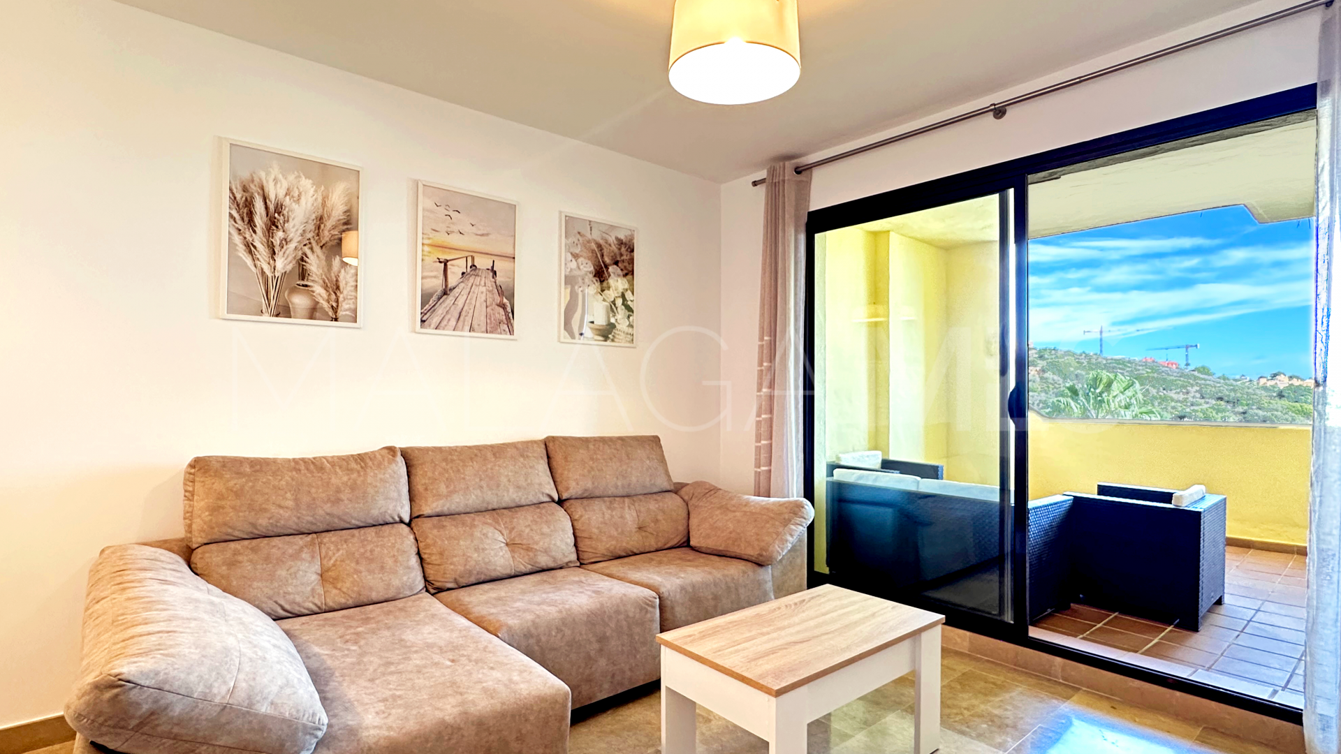 For sale apartment with 2 bedrooms in Duquesa Village