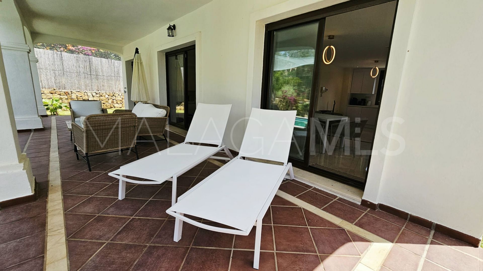 Villa for sale in Estepona Este