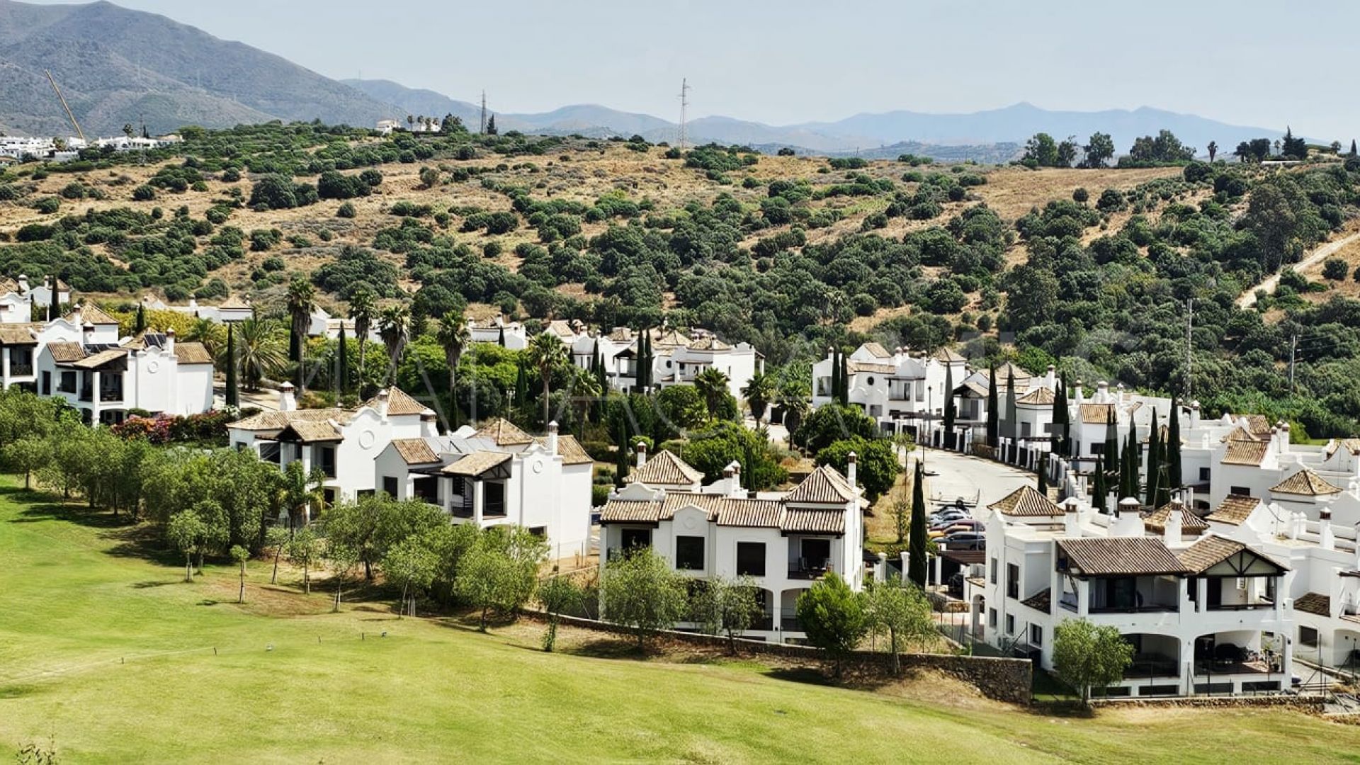 Villa for sale in Estepona Este