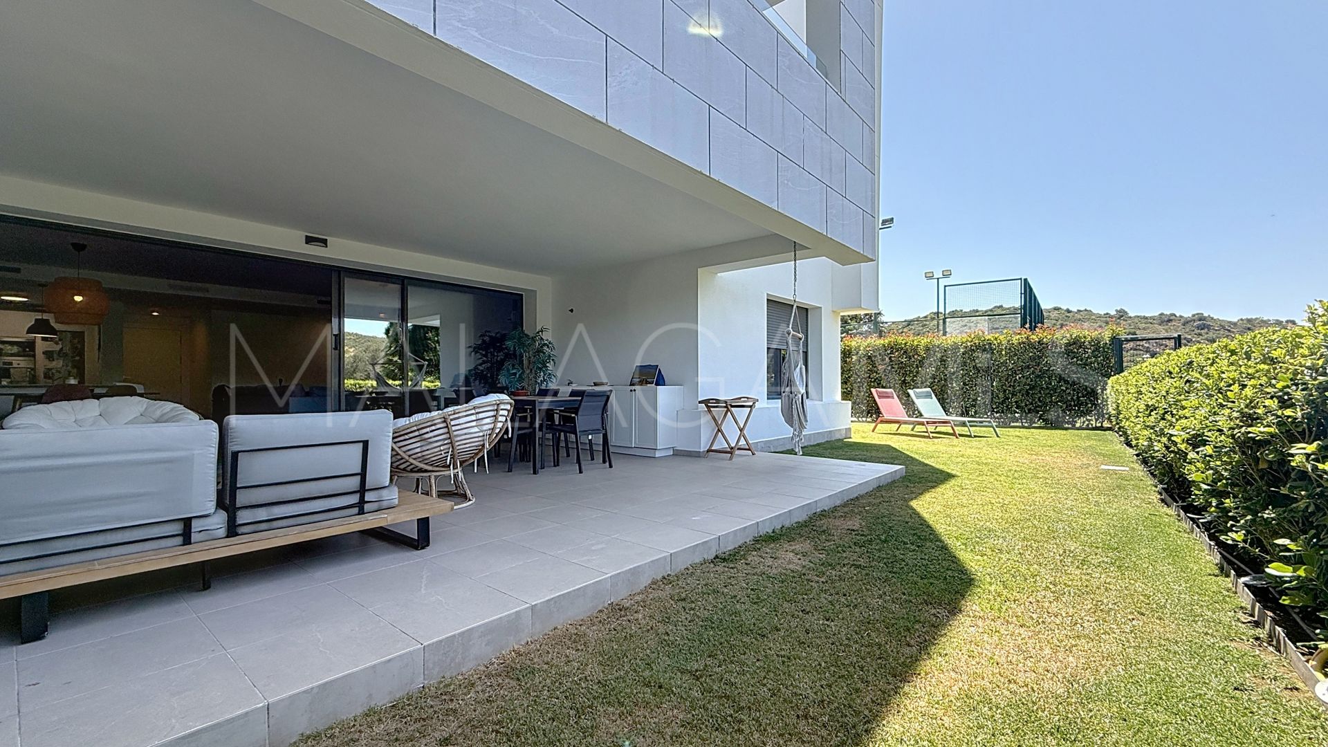 Markplanslägenhet for sale in Casares Playa
