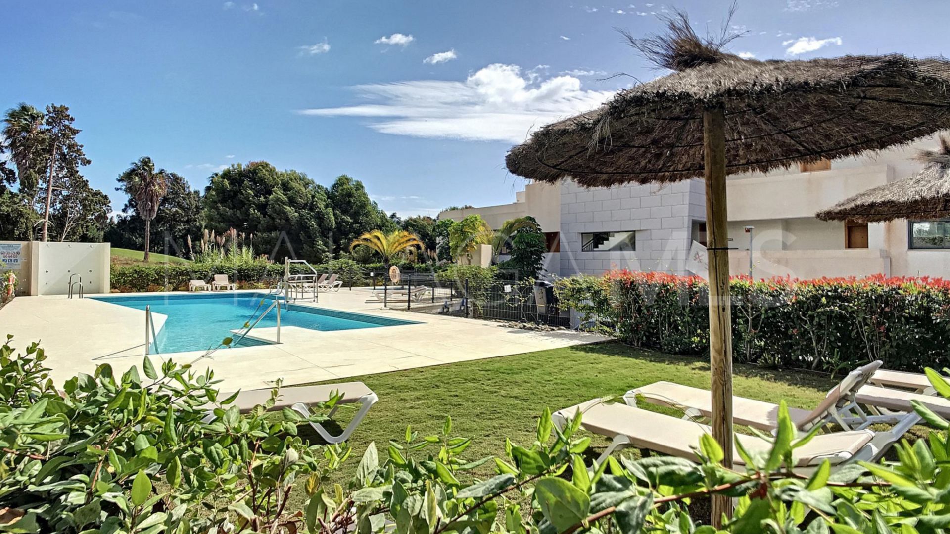 Markplanslägenhet for sale in Casares Playa
