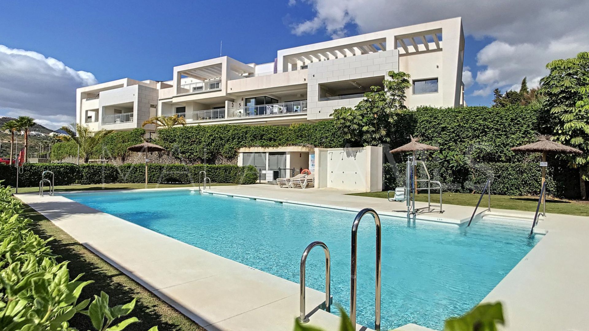 Markplanslägenhet for sale in Casares Playa
